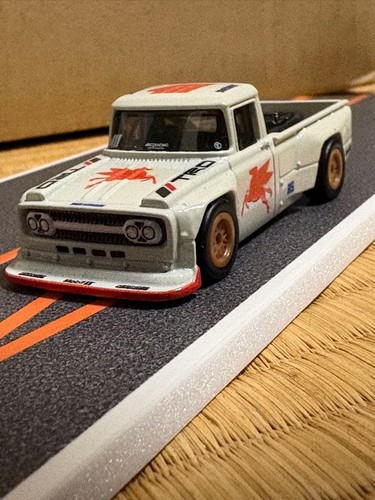Hot wheels trd toyota stout - hot,