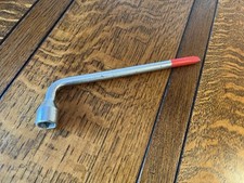 93-14 VOLVO S60 LUG Wheel Nut WRENCH (9 133 668) Tool