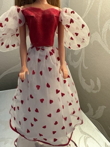 Barbie loving you - barbie, valentine