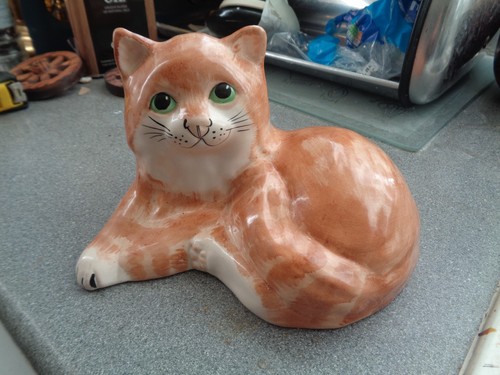Babbacombe pottery cat - ,, 1/2"