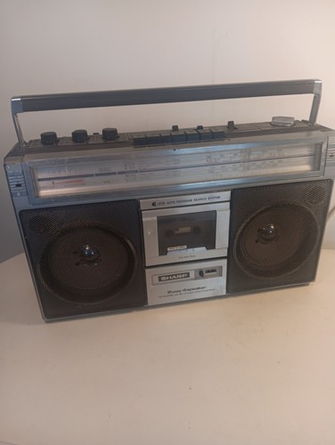 Sharp vintage radio - , cassette