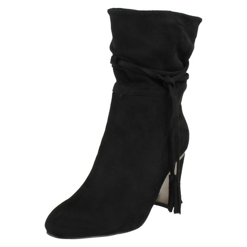 Ladies spot tassel trim - on',