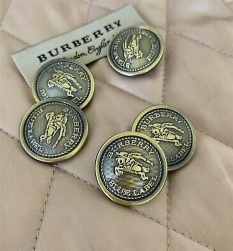 Burberry buttons set - mm, of