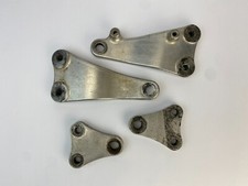 ENGINE HANGERS MOUNTS SET