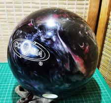WD Columbia 300 • Bowling Ball • Colour Blend • With Polishing Sock.