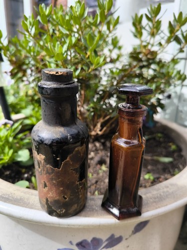 Lovely antique apothecary - lovely,