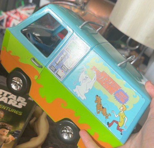 Scooby doo mystery machine - mystery,