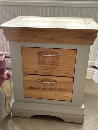 Side table with wine - side, crate