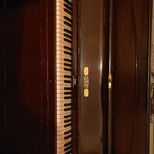 Osbert upright piano - upright, 88-key