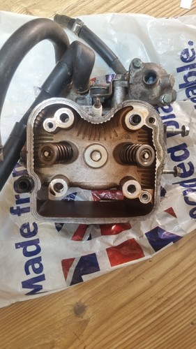 Cylinder head honda fes - head,