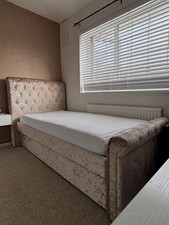 Luxury Crushed Velvet Pull Out