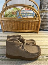 Boy's Clark's Originals suede