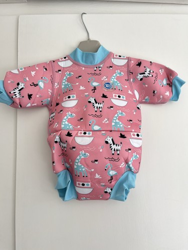 Baby girls splash about - baby,