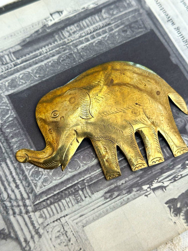 Gold brass elephant brooch - brass,
