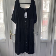 BNWT YOURS BLACK LONG A LINE