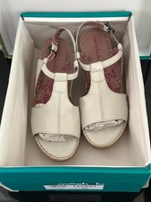 MOSHULU Peach Melba Leather Wedge Sandals – UK Womens 6 – Ice Ivory NEW