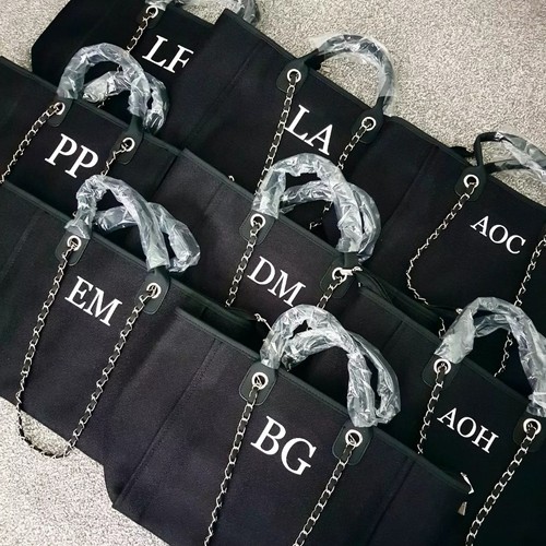 Women black initial - black,