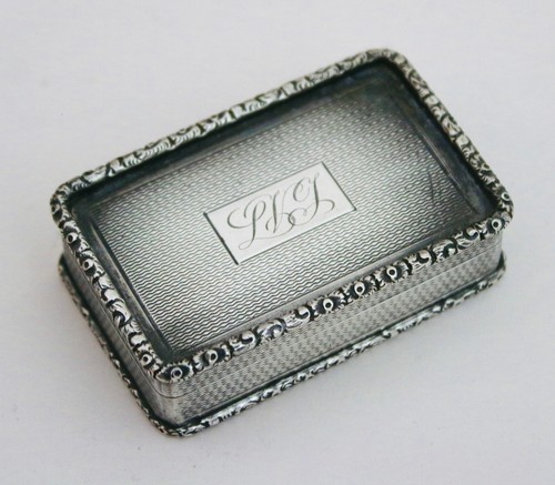 Sterling solid silver - , snuff