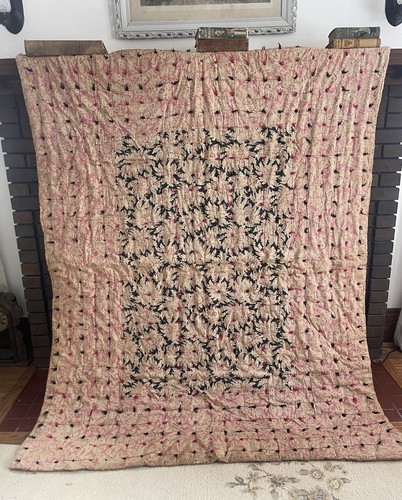 Antique quilt yarn tufted - antique,