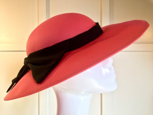 Vintage coral wedding - coral, by