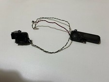 Samsung  RV520 speakers left and right