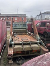 Skip Wagon Mercedes Iveco