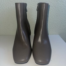 DKNY zipped caleena taupe