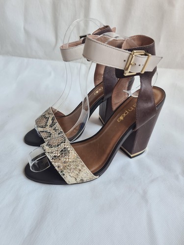 Moda pelle sandals size - in,