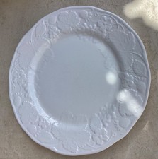 Wedgewood Strawberry & Vine