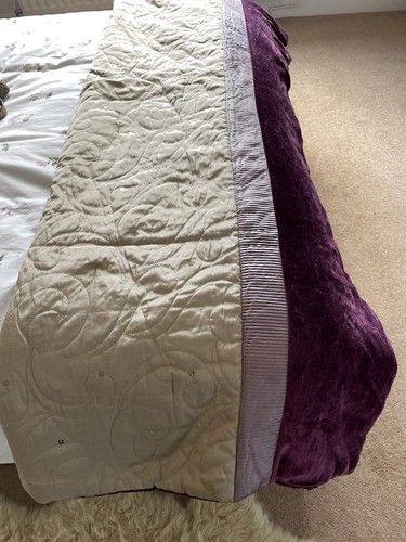Luxurious quilted throw velvet - quilted,