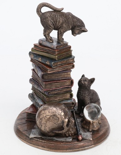 Cats spell books bronze - on,