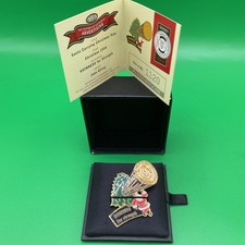 Guinness Limited Edition Badge - Santa Carrying Christmas Tree - No 1120/2500