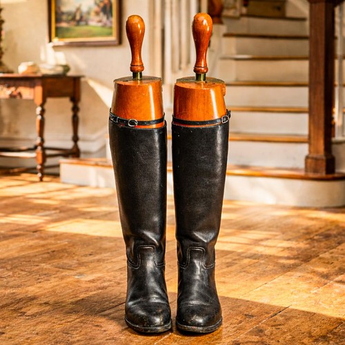 English antique black leather - antique,