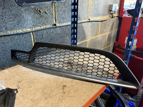 Grille front bumper lower - front,