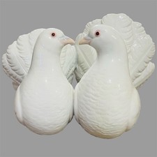 LLADRO Porcelain Figurine