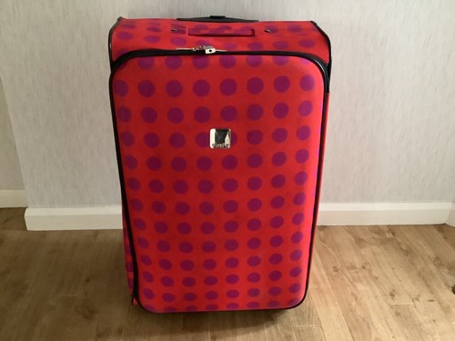 Large tripp suitcase - large,