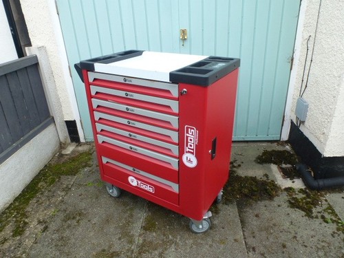Rolling tool cabinet - rolling,