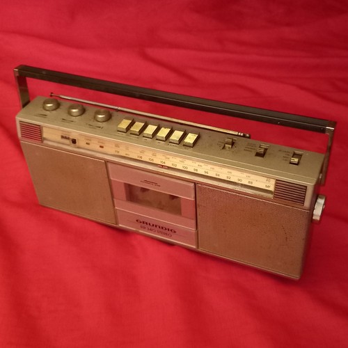 Retro 1980s grundig 340 - grundig, rr