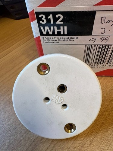 312 whi 3pin socket - 2a,