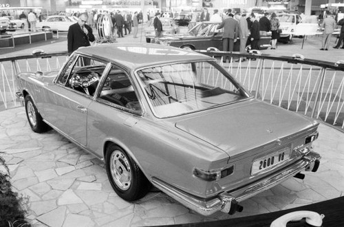 Glas 2600 motor show - v8,