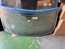 Genuine Land Rover Discovery 4 2010-2014 Windscreen LR039044
