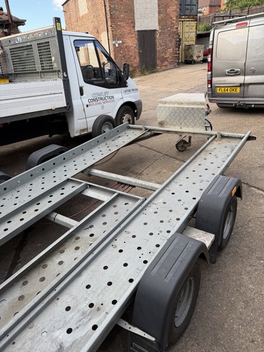 Woodford trailer car - woodford,