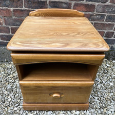 Ercol STYLE Bedside Cabinet- 1