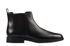 BNIB Clarks Girls AUBRIE WALK