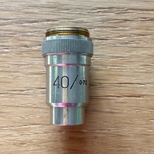 Vickers 70 microscope - 40/0.70,