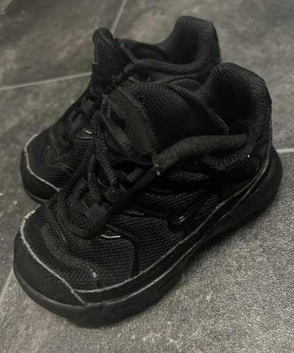 Baby boys all black - black, air