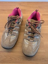 Hi-Tec Quadra Classic Women's Walking Shoe