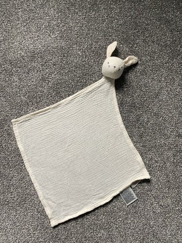 And beige white cream - m,