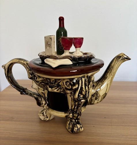 Tony carter novelty - tony, teapot