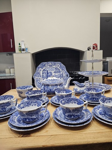 Spode tea set for eight - , with